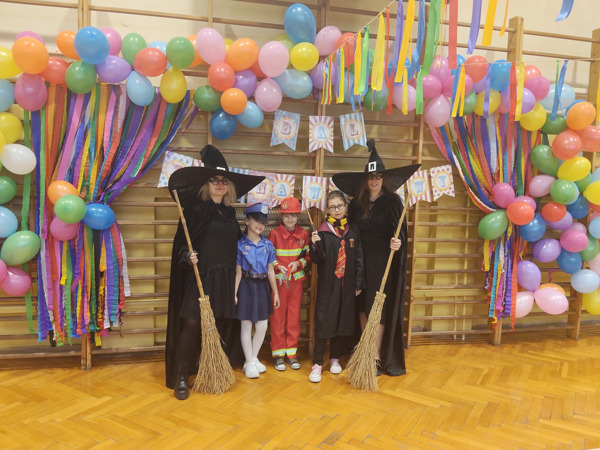 Bal karnawałowy w klasach I-III