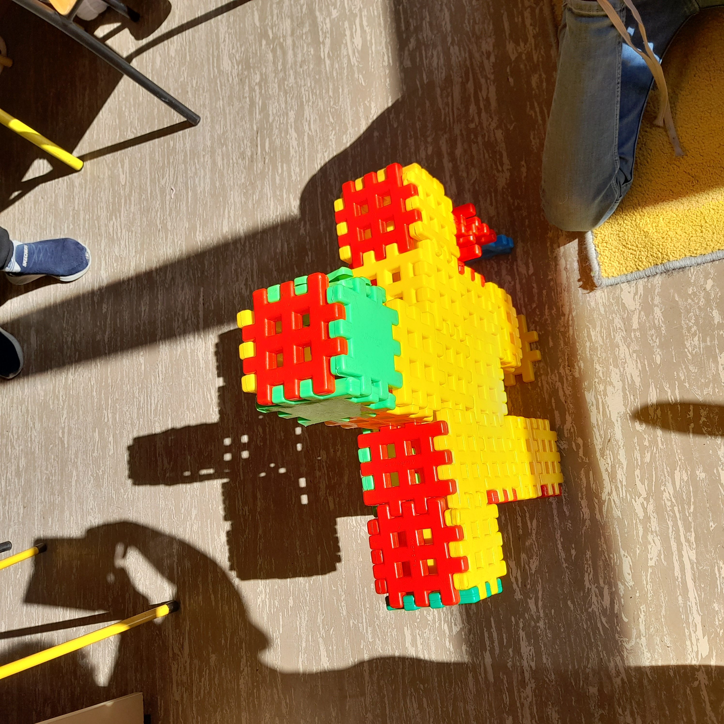 Słoneczna „Zabawa sztuką”